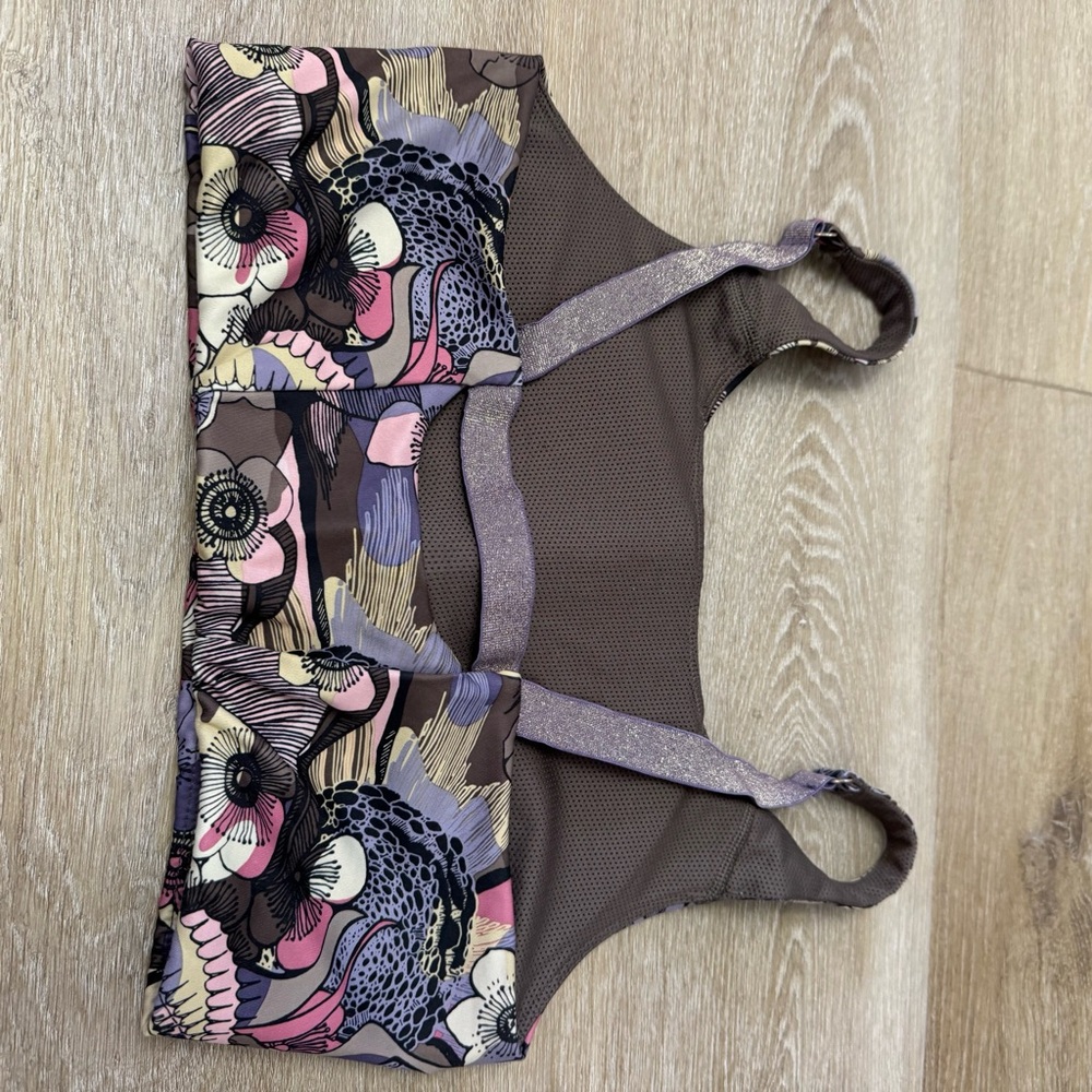 Nike Dri-FIT Swoosh Floral Medium-Support Padded Printed Sports Bra - Picture 3 of 7